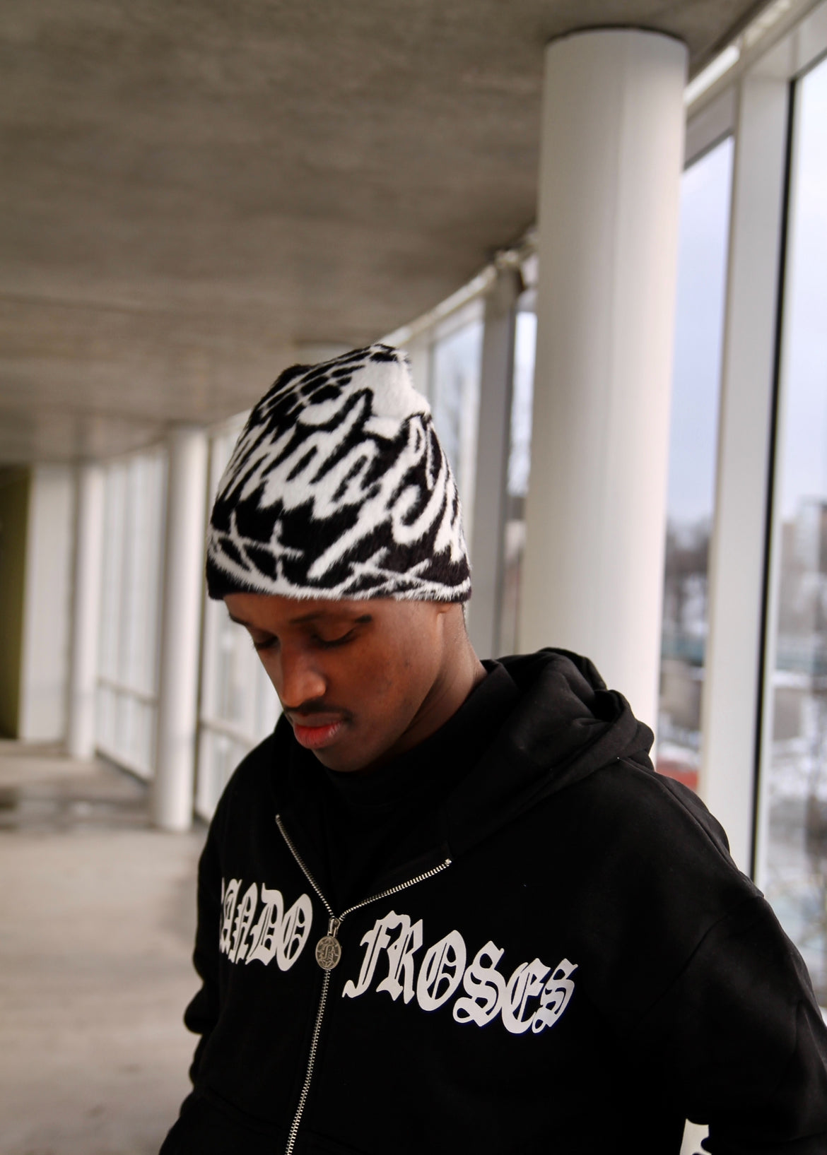 BoR beanie Black/white